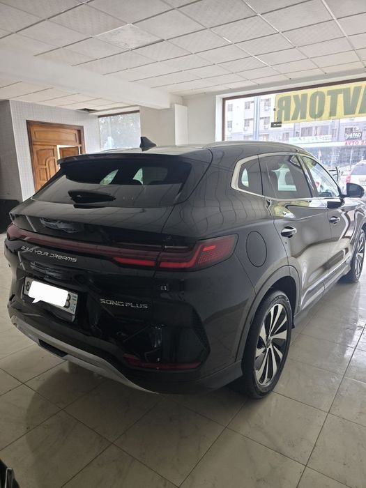 BYD Song Plus DM-i Champion 2025 — 4