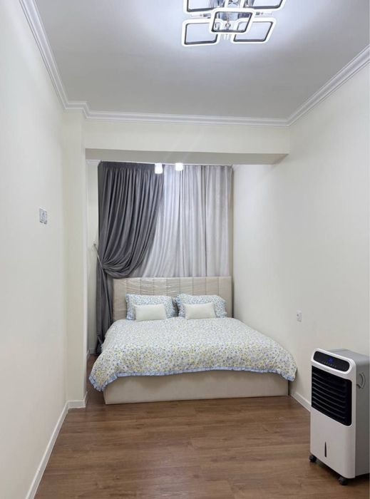 Продаю квартиру в Яшнабадском районе Новостройка ИЗЗАТ 2х комнатная