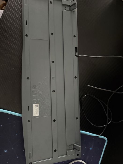 Vând tastatură cu fir Logitech K120