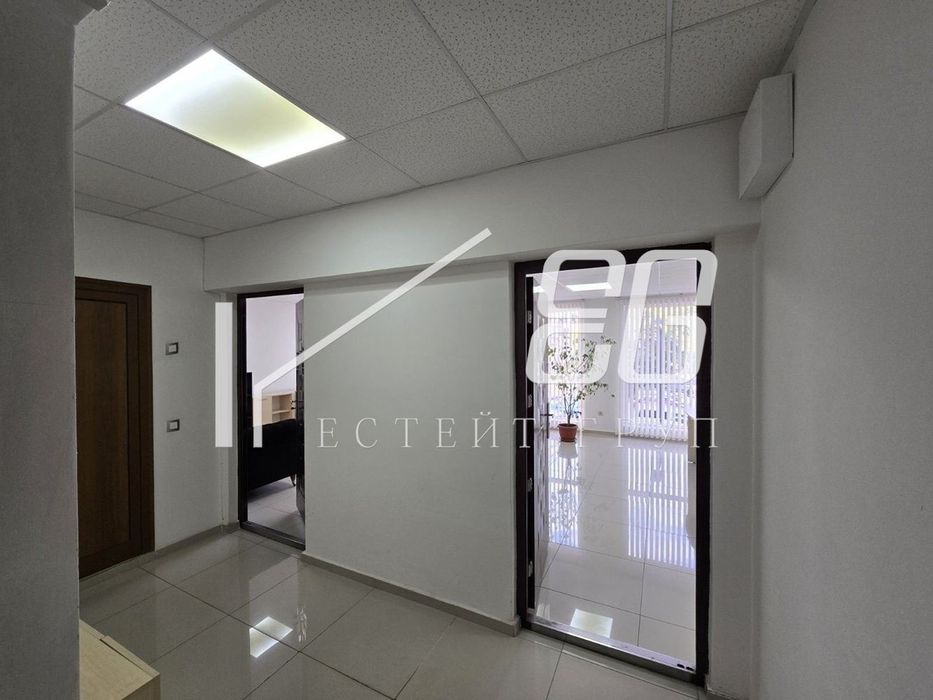 Дава се под наем Офис в Варна, Колхозен пазар - 70 кв.м за 800 € - Снимка #4