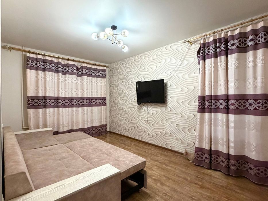 2/2/4,Братские,Яккасарай,садик-273, школа -100, можно под Ипотеку