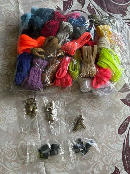 Мързеливи връзки за обувки на винт и с клипс. Много цветове