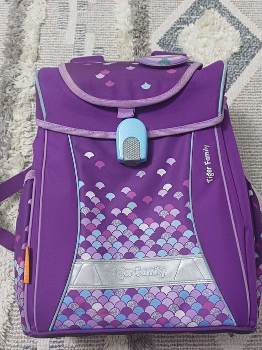 Ghiozdan Tiger,  mov