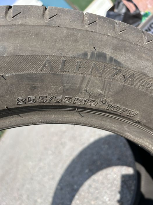 255/55/19 bridgestone