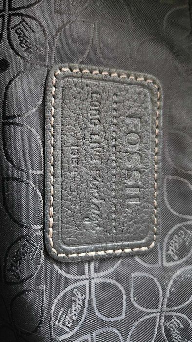 Дамска чанта , оригинална , нова Fоssil