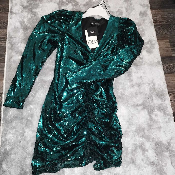 Ново!!! Дамска рокля с пайети Зара