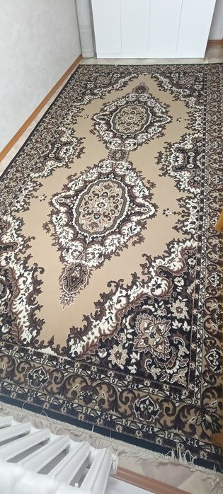 Палас сатылады б/у