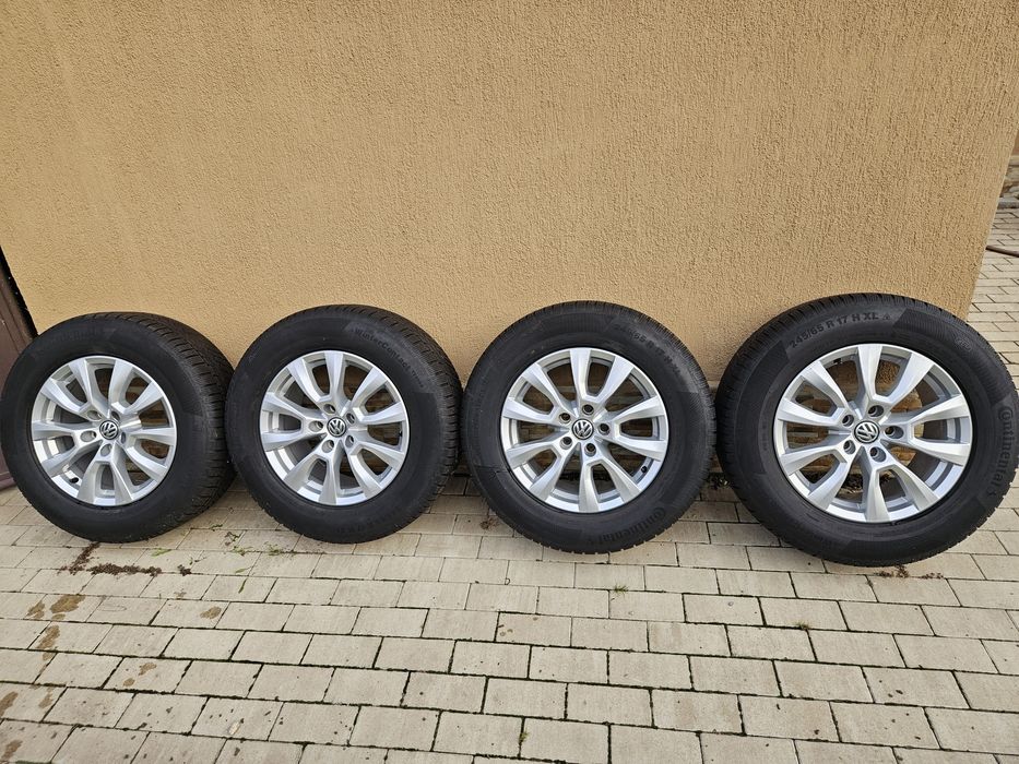 245 65 17 Continental ts 85op Jante Amarok