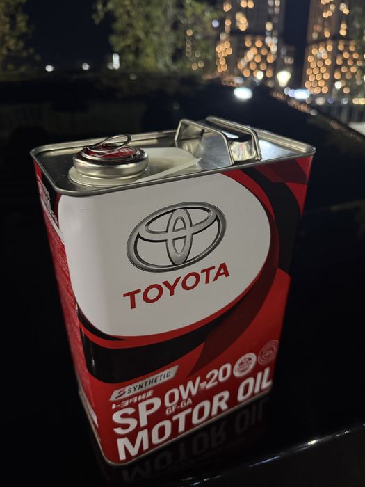 Продам масло Toyota 0w20