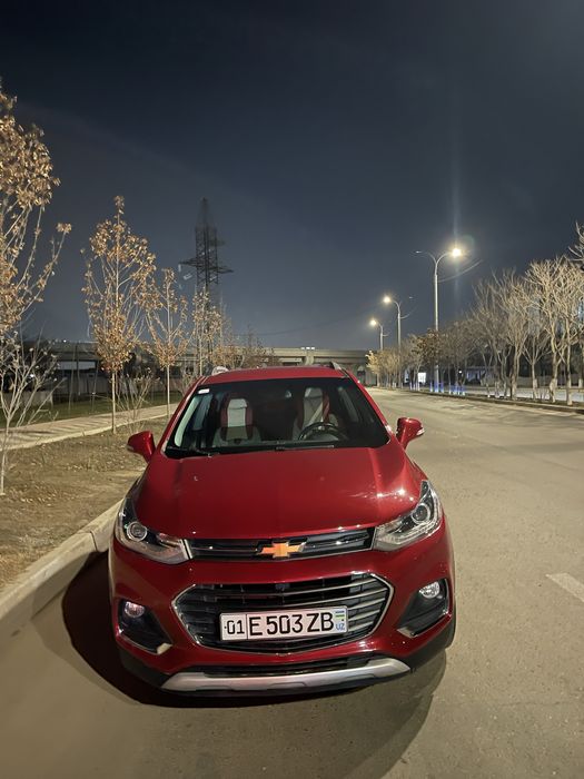 Moshina sotiladi egasi uziman surochna