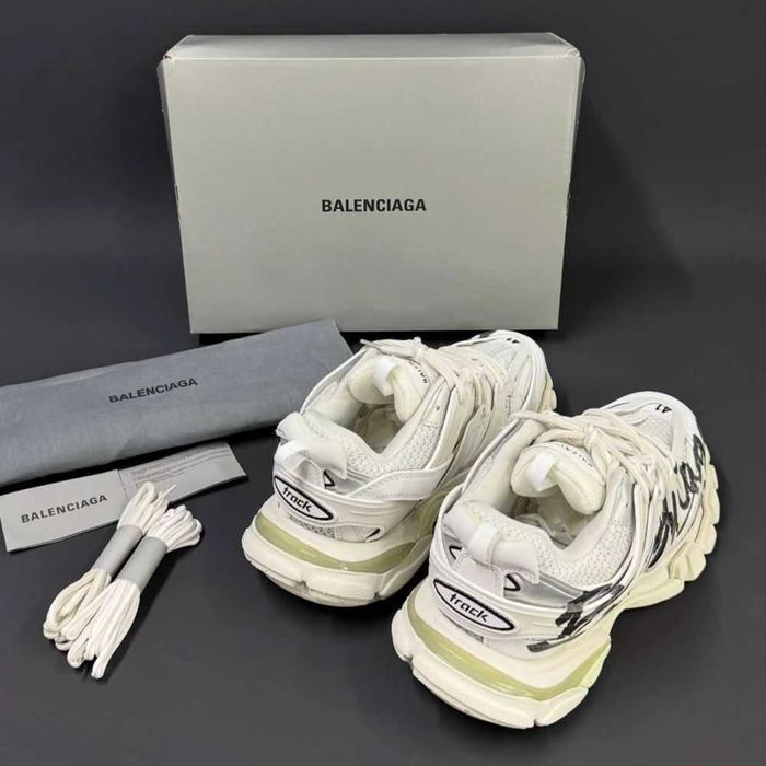 Balenciaga Track Graffiti "White/Black"