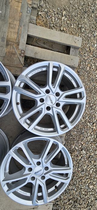 Jante R17 5x112 Et.40 7.5Jx17 Audi Vw Passat Sharan Mercedes Skoda Seat Sharan A6 A4 Golf  C-Klasse B Klasse CLA bmw seria 3 Q3 Q5