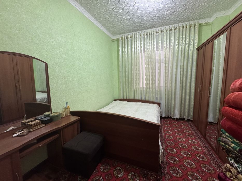 Уй сотилади Олмалик шахар 8- март 8