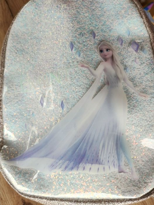 Продавам малка раница за дете с Елза от Замръзналото кралство