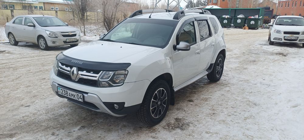 Renault Duster 2.0 4wd AKPP