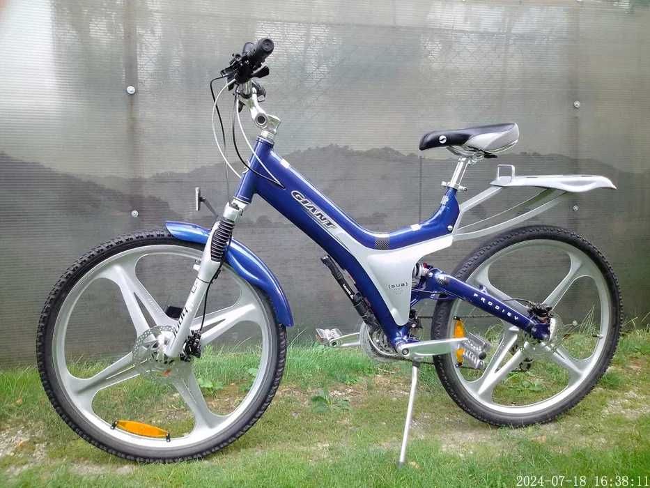 Bicicleta Giant Prodigy S.U.B. full alu, 27 viteze, dubla suspensie