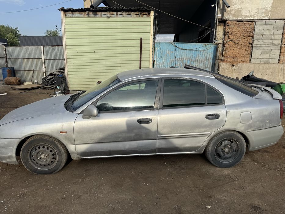 Mitsubishi Carisma 1997 Митсубиси