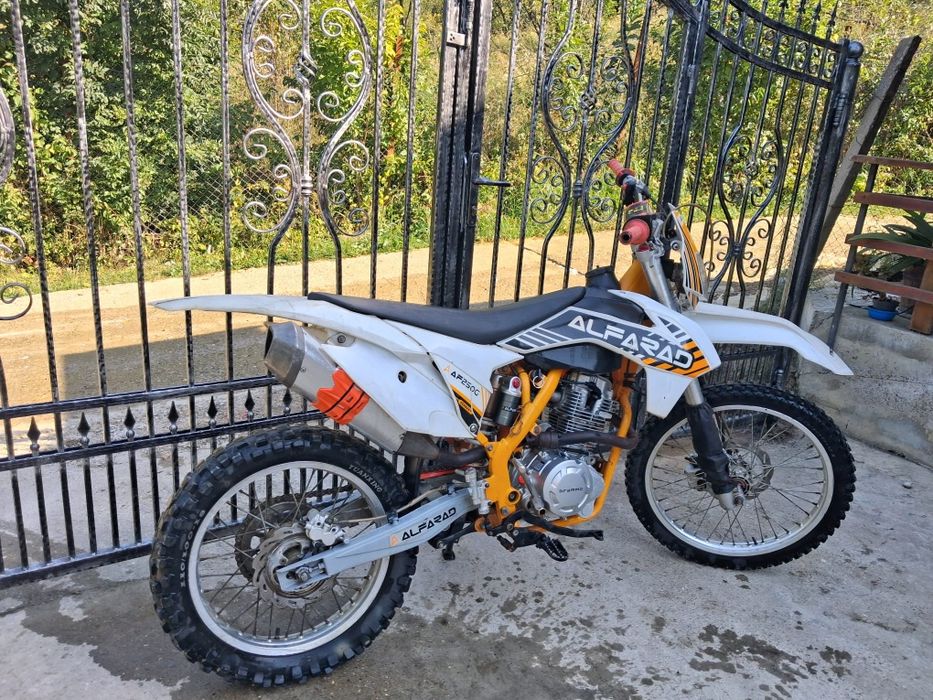Alfarad 250cc,cititi descrierea