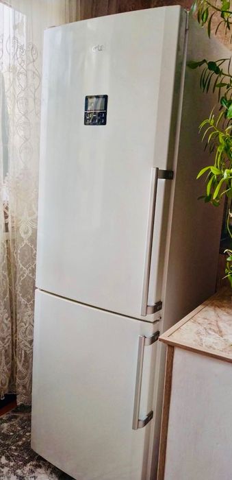 Холодильник Artel