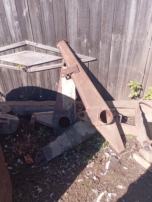 Продам трактор юмз