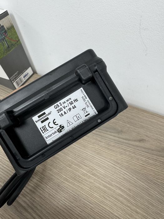 Priză de grădină Brennenstuhl cu țăruș, 2 prize, IP44