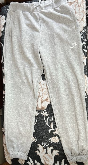 Pantaloni trening Nike Sportswear Classic - Gri - Mărimea M