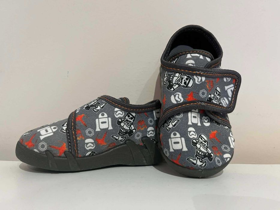 Бебешки/детски обувки и пантофи- 22 номер