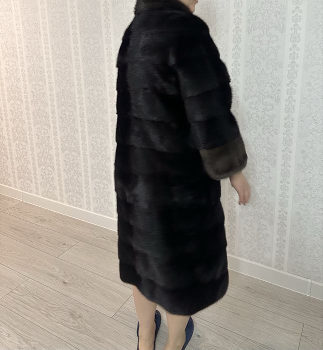 Продам норковую шубу