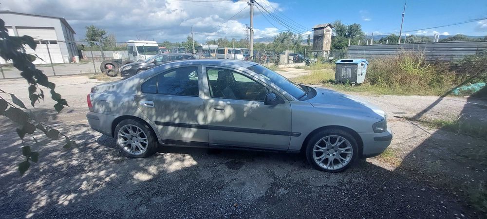 Volvo S60 D5 , Волво С60 на части!
Май 2004