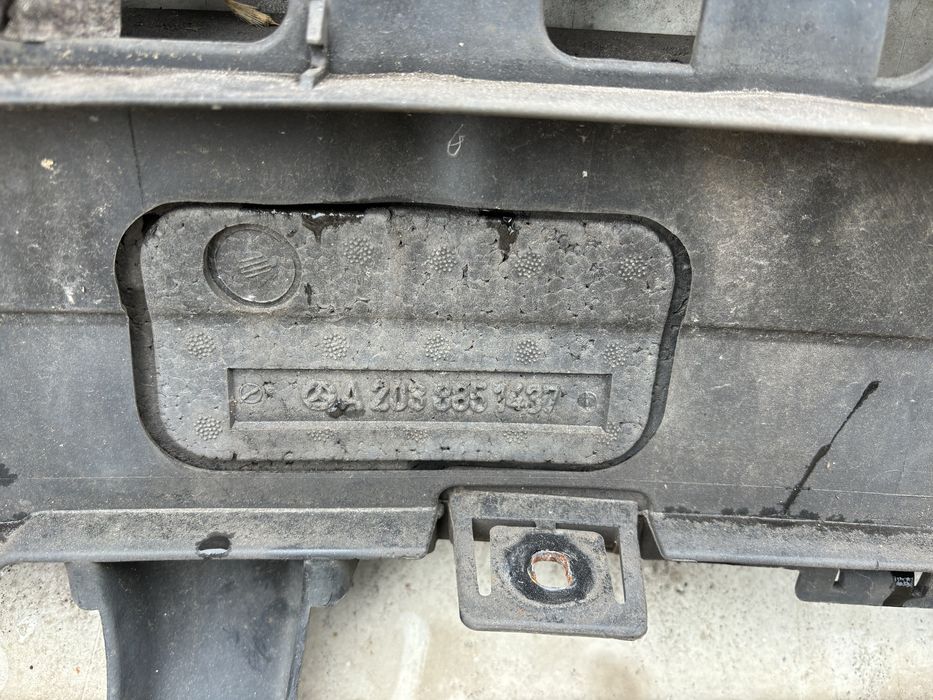 Задна броня за Мерцедес Ц класа купе w203 1998- 2005