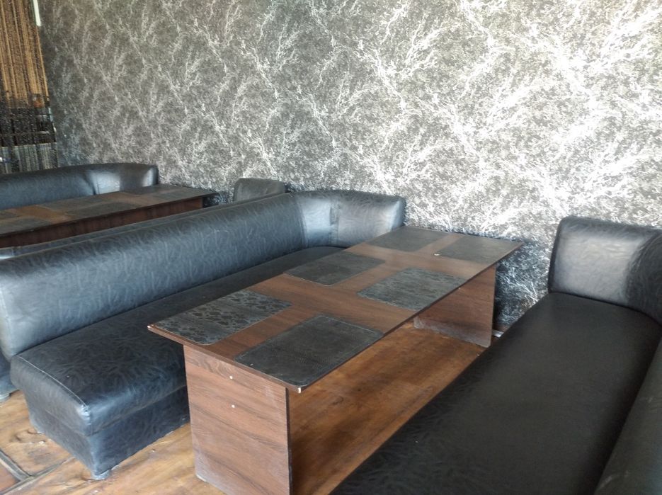 Диванлар сотилади.