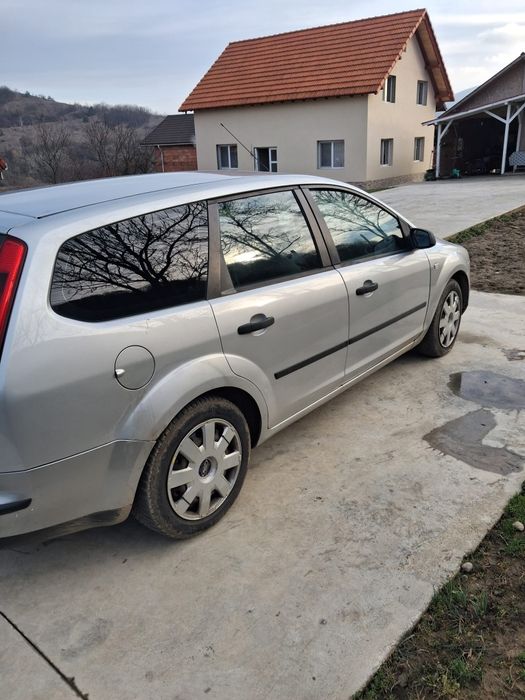 Vând Ford focus 2 din 2005