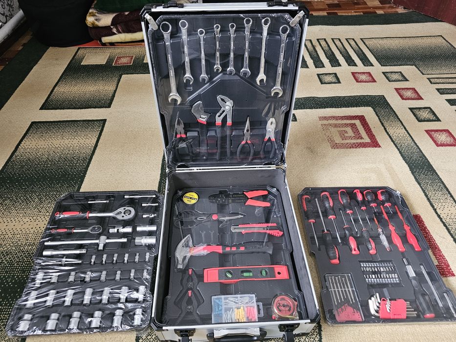 Продам набор инструментов