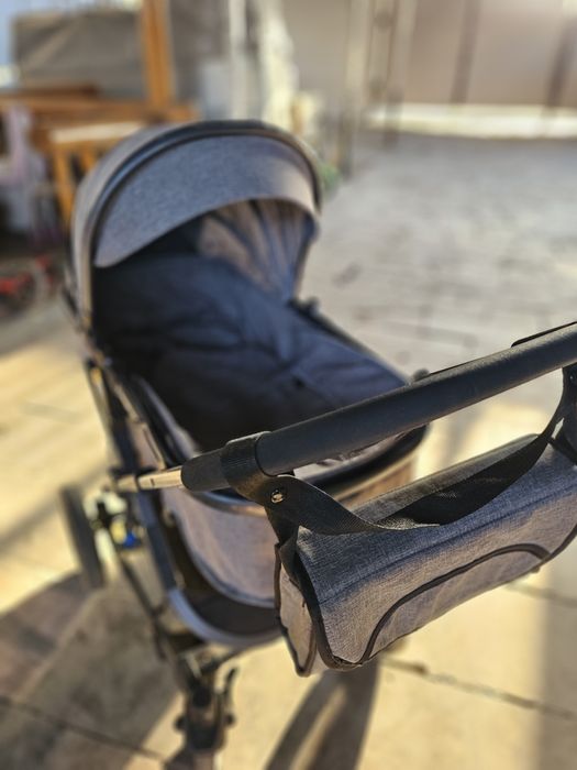 Продам Коляску-качалку 3 в 1