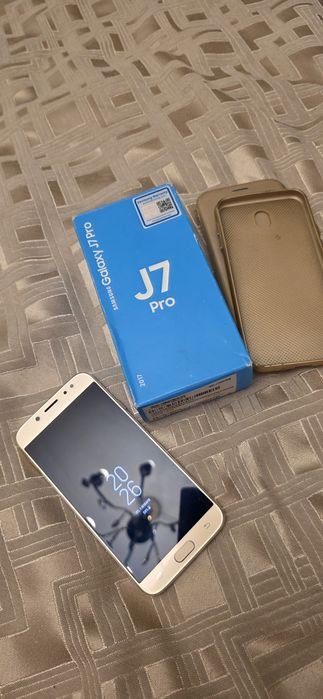 Samsung Galaxy J 7 PRO