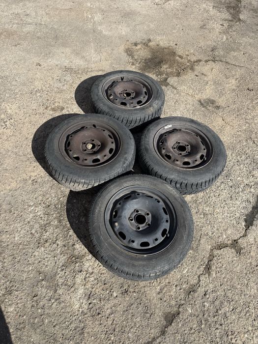 Джанти с зимни гуми 175/65/14  за  vw polo , golf  и други