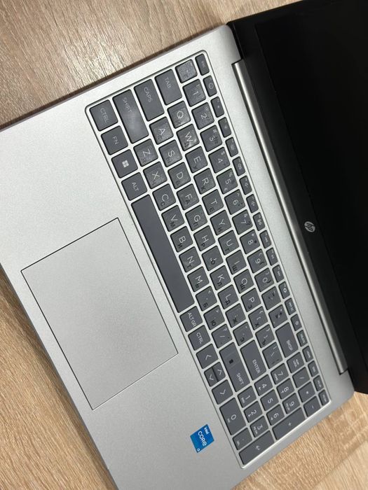 Hp computer i-13 1315U