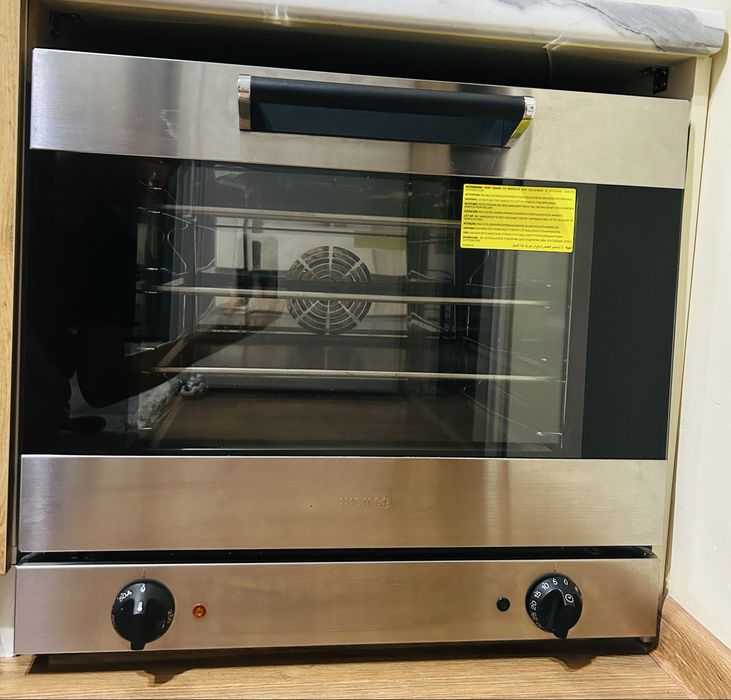 Продам духовой шкаф smeg