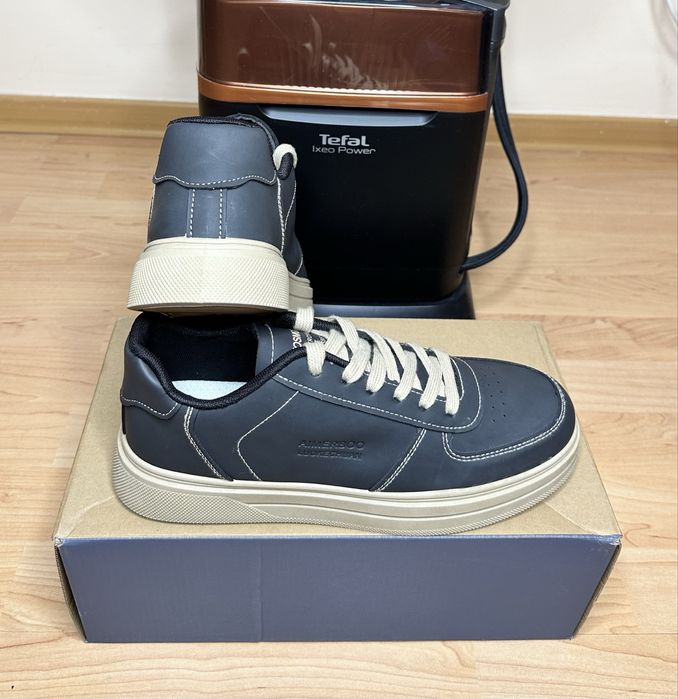 Мужские кроссовки