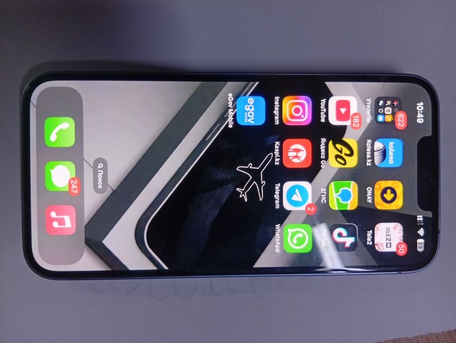 iPhone 14 в хорошем состоянии