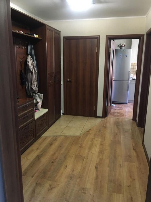 Продам 3 комн квартиру район Достык Молла