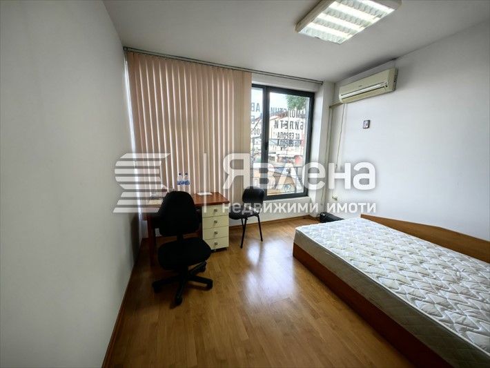 Продава се Офис в Благоевград, Широк център - 53 кв.м за 800 €/кв.м - Снимка #3