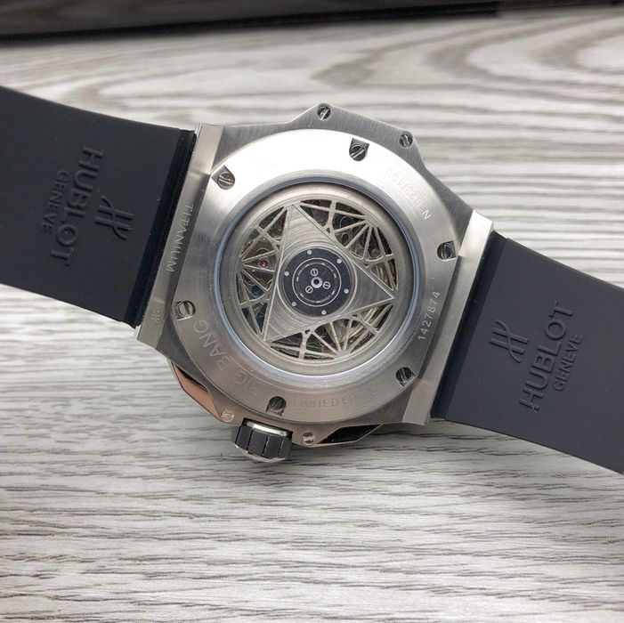 Hublot Big Bang Sang Bleu II A42