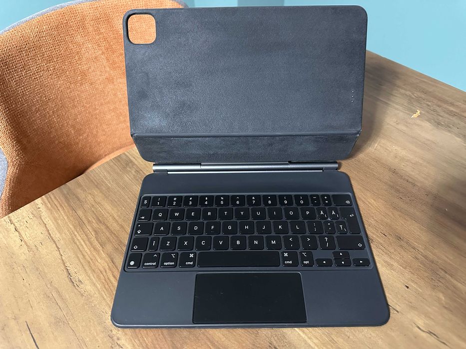 Tastatura Apple Magic Keyboard pentru iPad 11-inch, RO