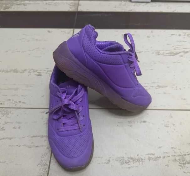 Маратонки Скечърс, номер 34