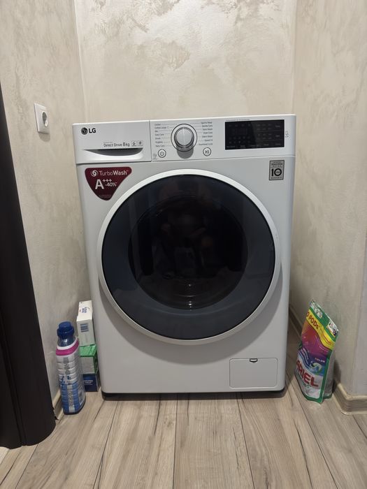 Masina de spalat LG 8 kg 1400 rpm