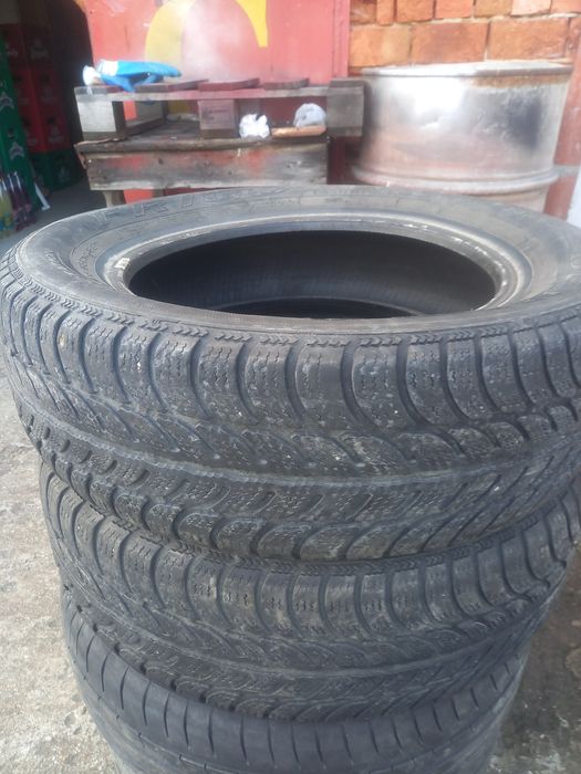 Продавам запазени 14 цола гуми