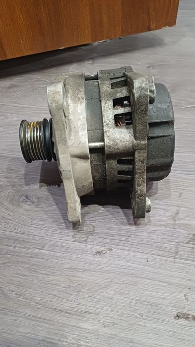 Продам генератор фольксваген т-4