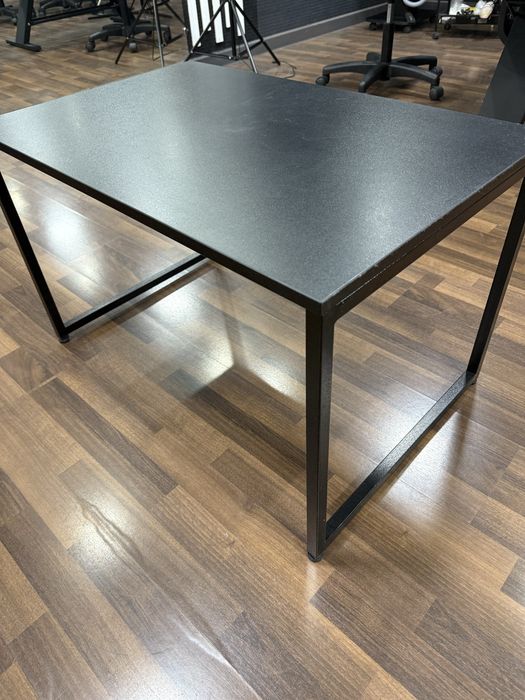 Журнальный столик