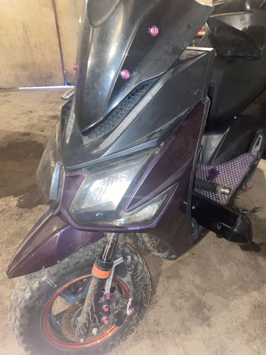 Скутер 180 кубов